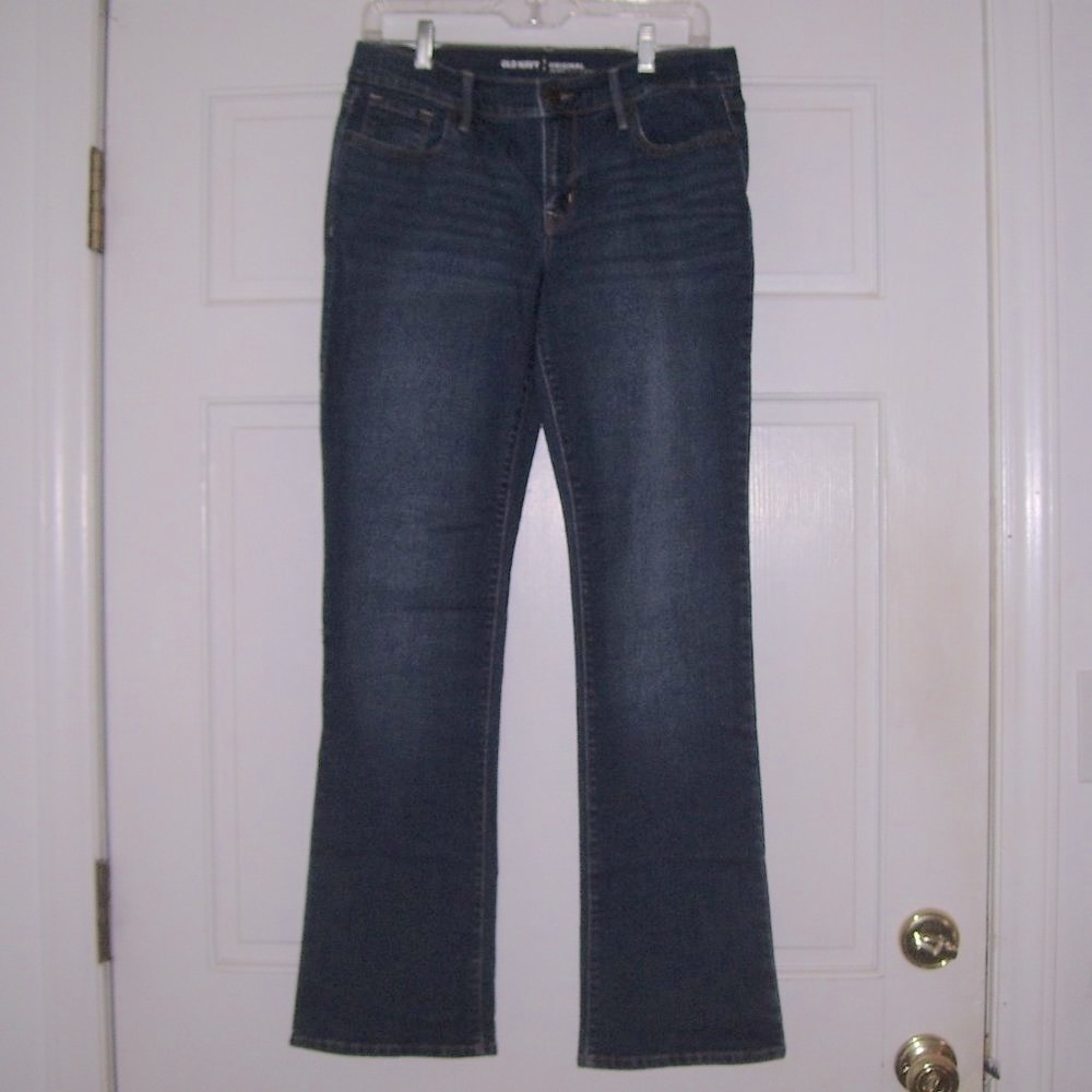 Old Navy Original Mid-Rise JEANS *Boot Cut* - Picture 4 of 11